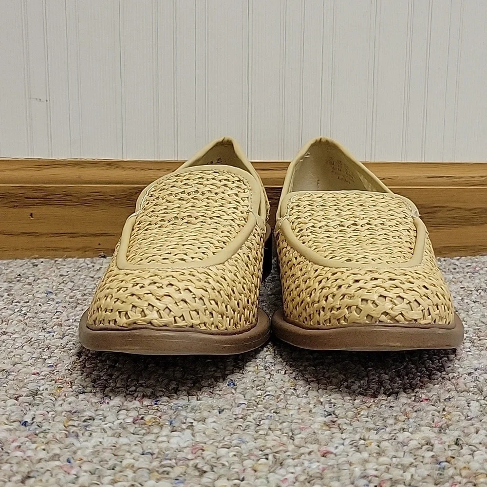 Sarto Woven Slip-On Loafer in Tan Women's 6.5 Office Business School